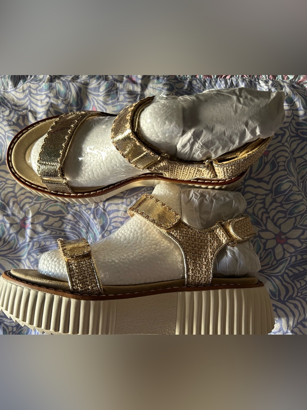 Pierre Dumas Sweet 4 Metallic Gold Women's Sandals Size 8 New